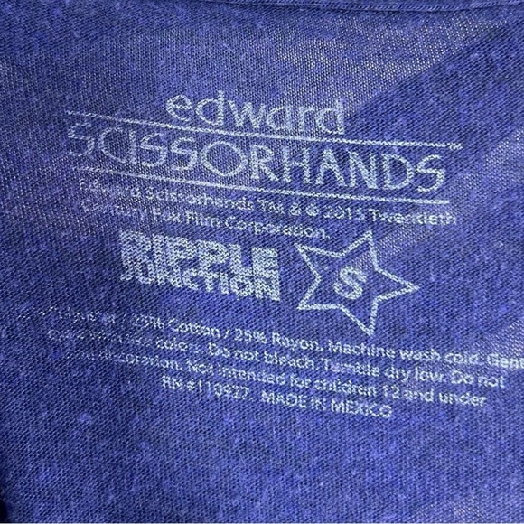 Edward Scissorhands Ripple Junction Purple T-Shirt Small - Picture 3 of 3